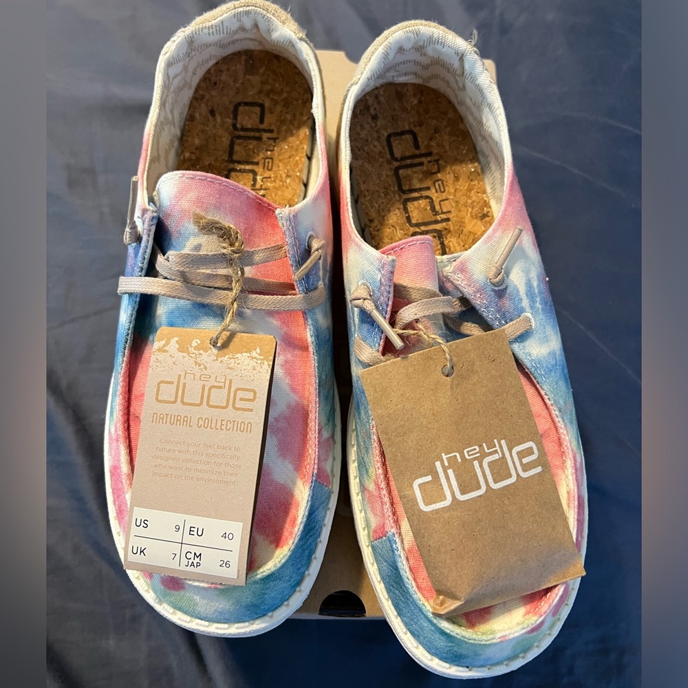 Hey Dude Wendy BOHO Mandala tie dye size 9
